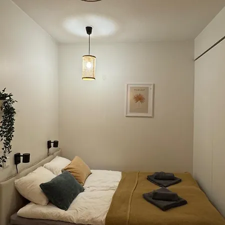 Modern And Tidy Verkkosaari